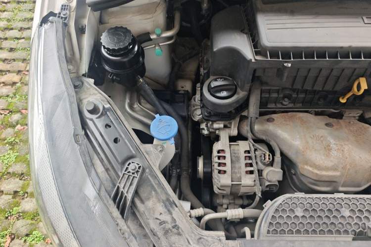 Used MG 3 2017 1.5L Automatic Smart Connect Elite Edition Engine Bay Right