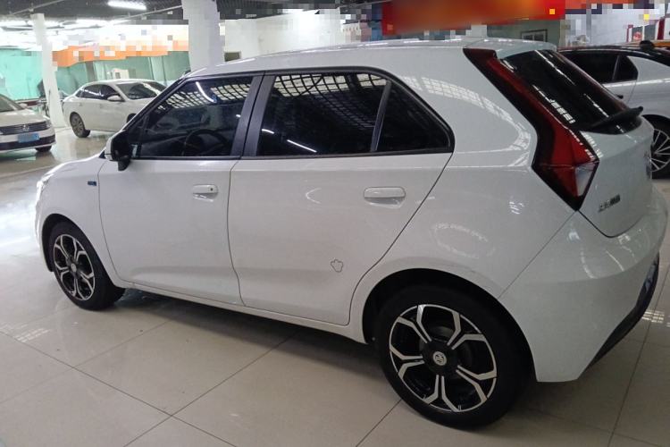 Used MG 3 2017 1.5L Automatic Smart Connect Luxury Edition Exterior 3