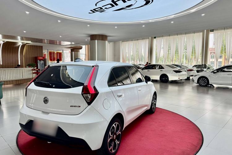 Used MG 3 2017 1.5L Automatic Smart Connect Luxury Edition Exterior 5