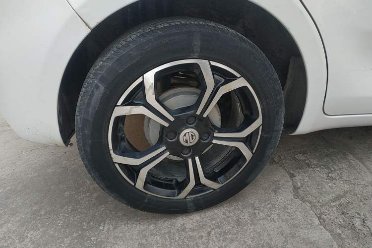 Used MG 3 2017 1.5L Automatic Smart Connect Luxury Edition Exterior 5