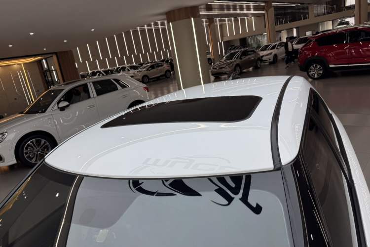 Used MG 3 2017 1.5L Automatic Smart Connect Luxury Edition Exterior 8