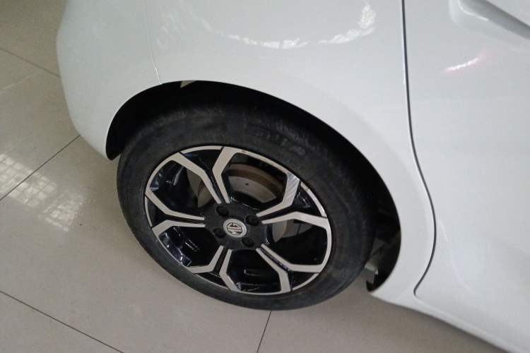 Used MG 3 2017 1.5L Automatic Smart Connect Luxury Edition Exterior 8