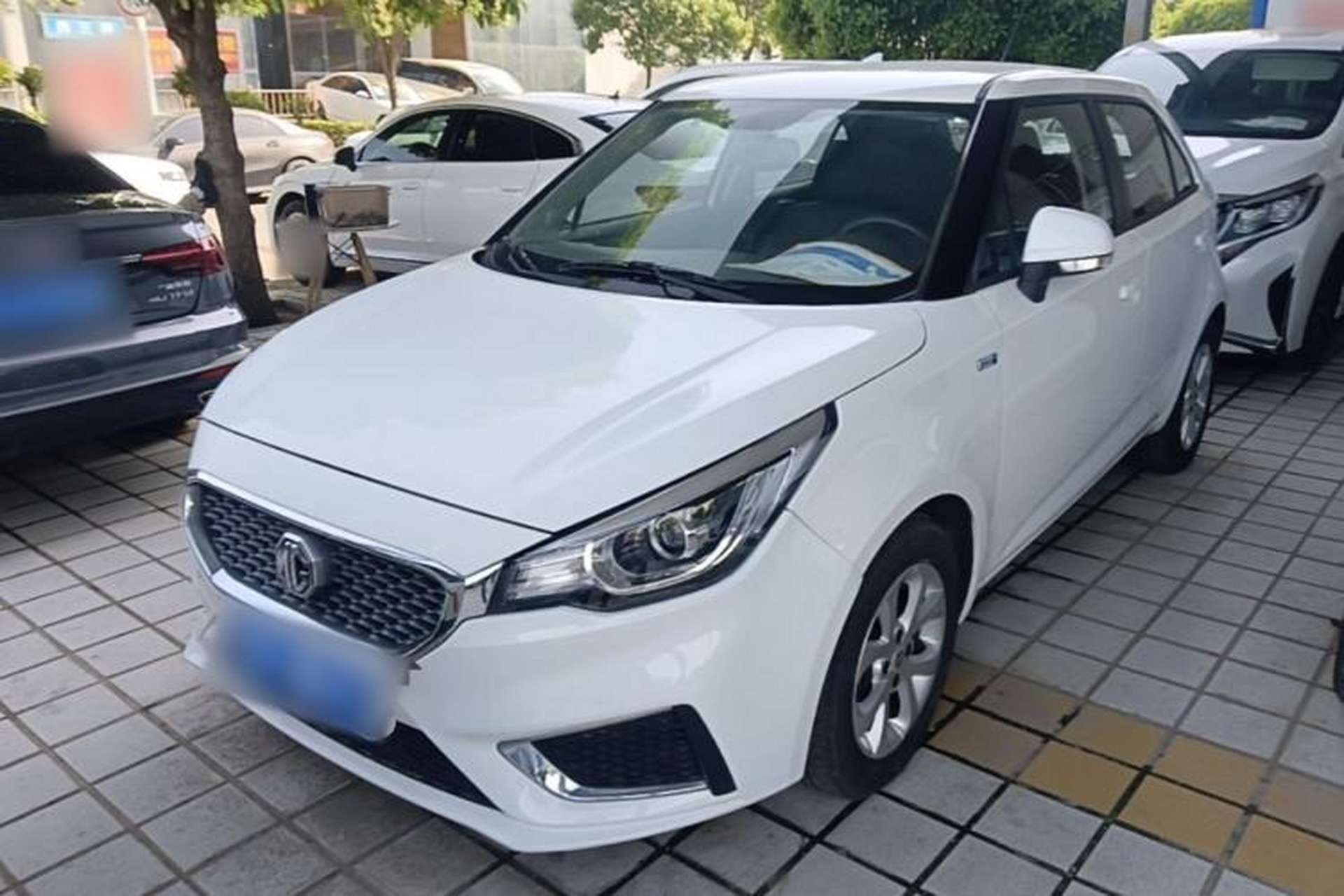 Used MG 3 2017 1.5L Automatic Smart Connect Elite Edition Front Left 45 Deg
