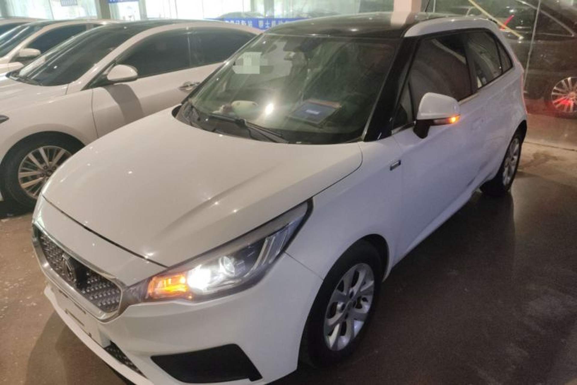 Used MG 3 2017 1.5L Automatic Smart Connect Elite Edition Front Left 45 Deg