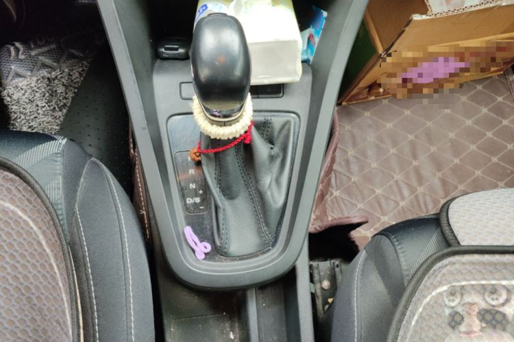 Used MG 3 2017 1.5L Automatic Smart Connect Elite Edition Gear Lever