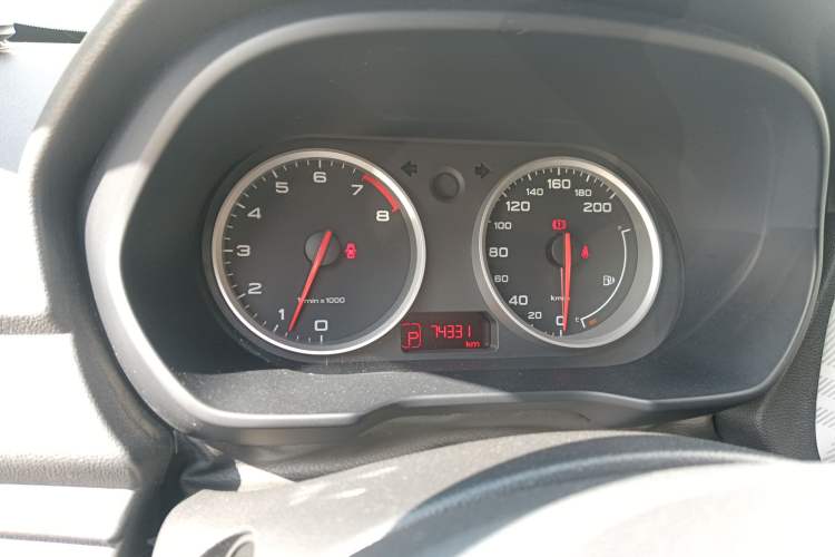 Used MG 3 2017 1.5L Automatic Smart Connect Elite Edition Instrument Cluster