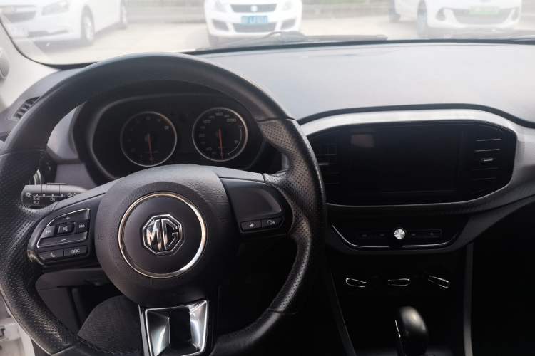 Used MG 3 2017 1.5L Automatic Smart Connect Elite Edition Interior 3