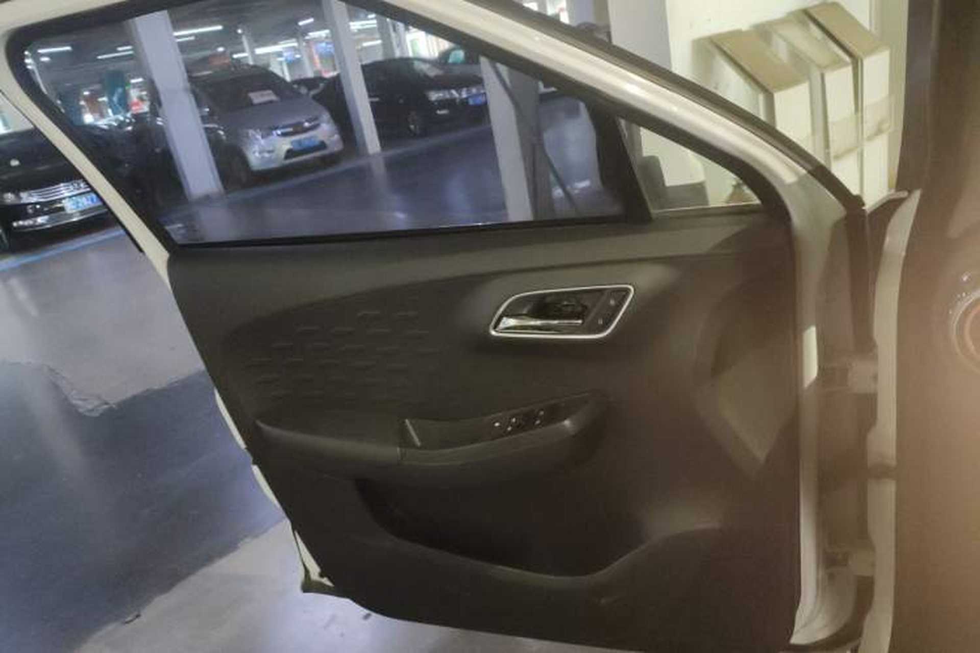 Used MG 3 2017 1.5L Automatic Smart Connect Elite Edition Interior 4