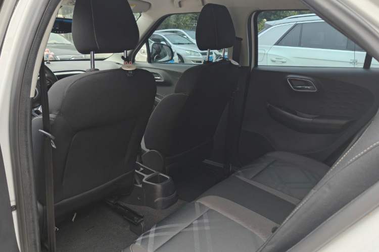 Used MG 3 2017 1.5L Automatic Smart Connect Elite Edition Interior 5