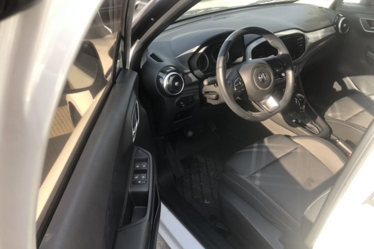 Used MG 3 2017 1.5L Automatic Smart Connect Elite Edition Interior 5