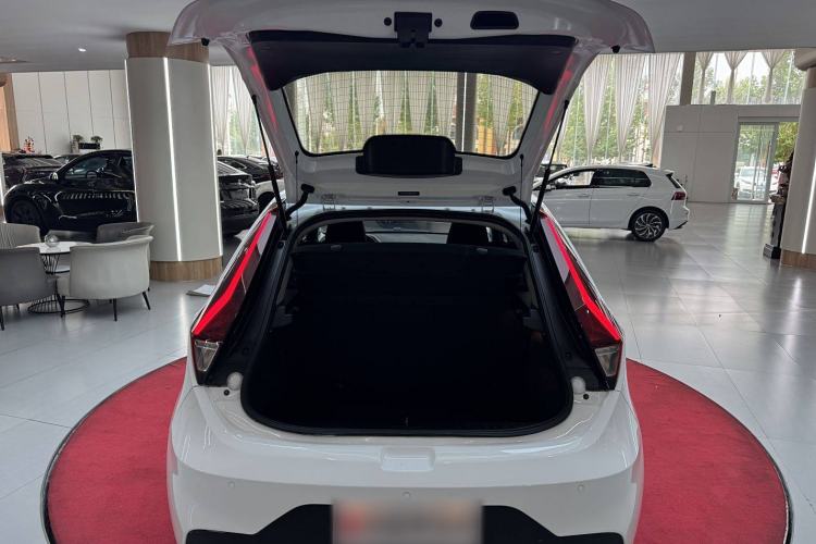 Used MG 3 2017 1.5L Automatic Smart Connect Luxury Edition Interior 5