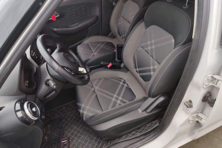 Used MG 3 2017 1.5L Automatic Smart Connect Elite Edition Left Front Seat