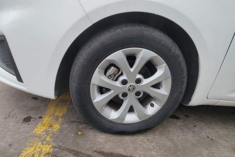 Used MG 3 2017 1.5L Automatic Smart Connect Elite Edition Left Front Wheel Hub