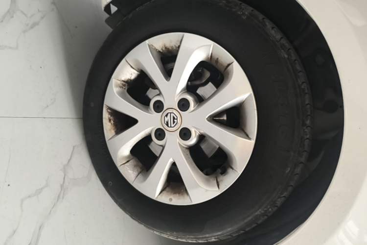 Used MG 3 2017 1.5L Automatic Smart Connect Elite Edition Left Front Wheel Hub
