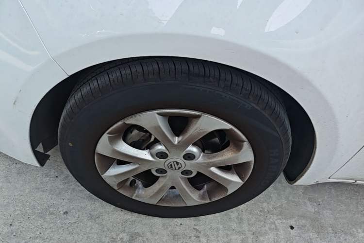 Used MG 3 2017 1.5L Automatic Smart Connect Elite Edition Left Front Wheel Hub