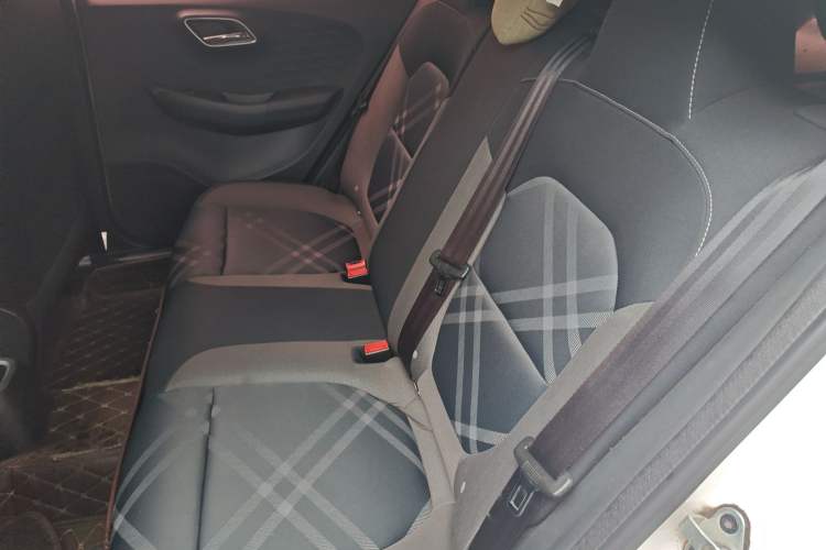 Used MG 3 2017 1.5L Automatic Smart Connect Elite Edition Left Rear Seat