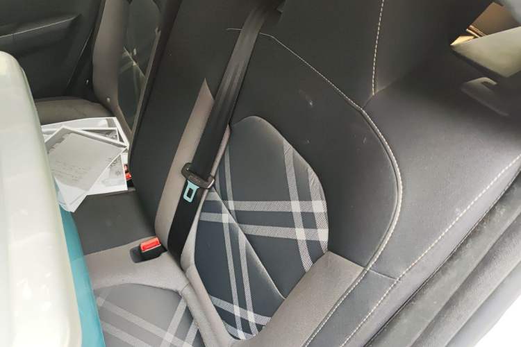 Used MG 3 2017 1.5L Automatic Smart Connect Elite Edition Left Rear Seat