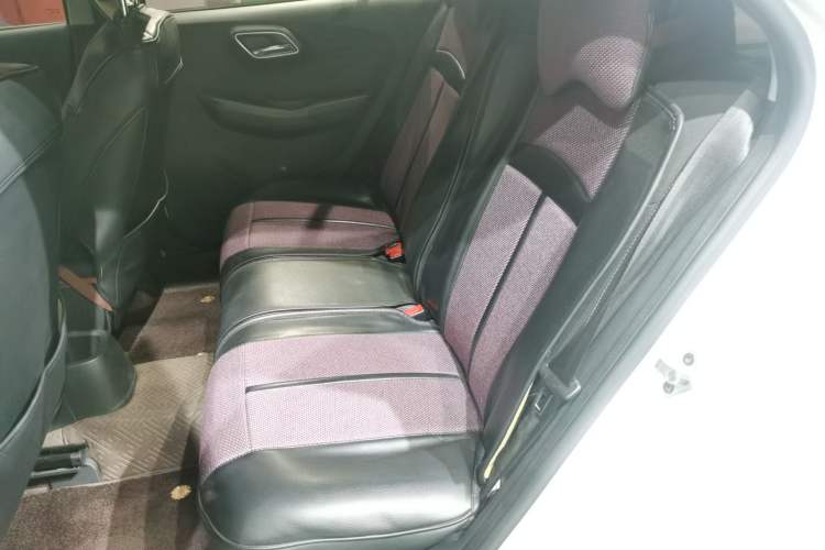 Used MG 3 2017 1.5L Automatic Smart Connect Elite Edition Left Rear Seat