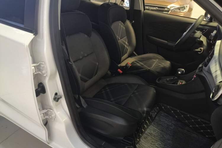 Used MG 3 2017 1.5L Automatic Smart Connect Elite Edition Right Front Seat