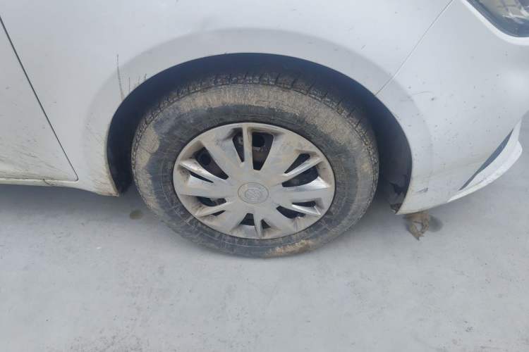 Used MG 3 2017 1.3L Manual Premium Comfort Edition Right Front Wheel Hub