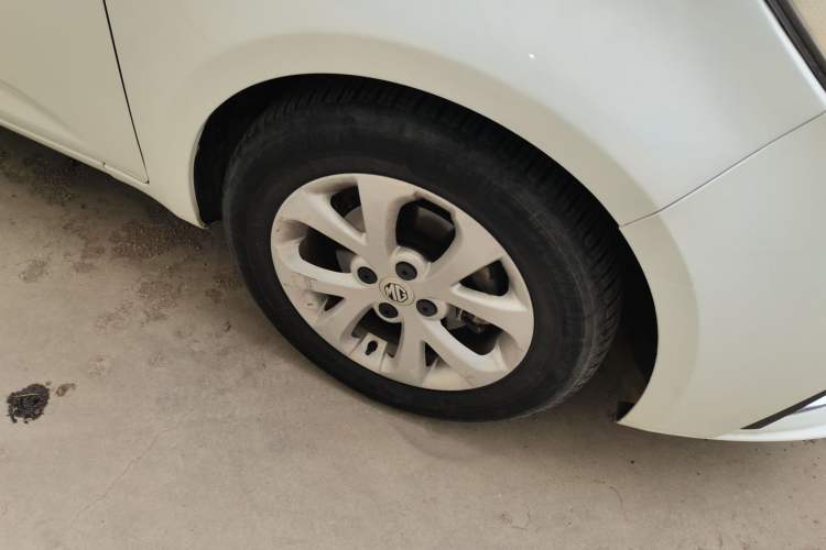Used MG 3 2017 1.5L Automatic Smart Connect Elite Edition Right Front Wheel Hub