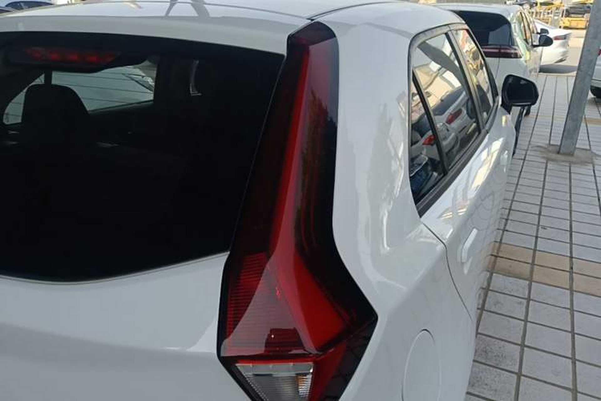 Used MG 3 2017 1.5L Automatic Smart Connect Elite Edition Right Rear Taillight