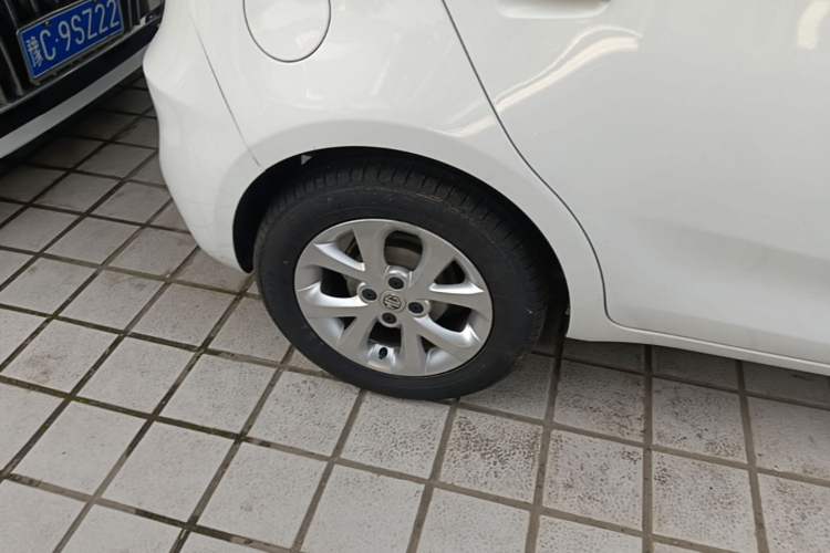 Used MG 3 2017 1.5L Automatic Smart Connect Elite Edition Right Rear Wheel Hub