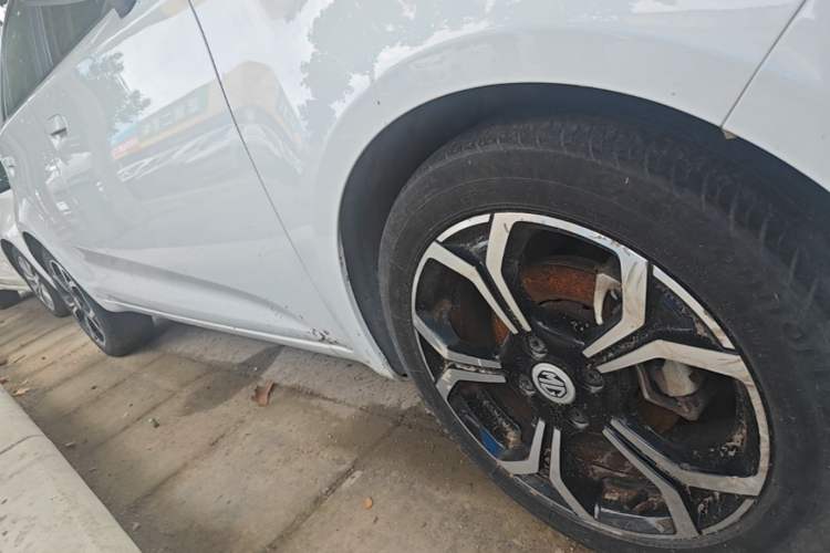Used MG 3 2017 1.5L Automatic Smart Connect Luxury Edition Right Side Sill