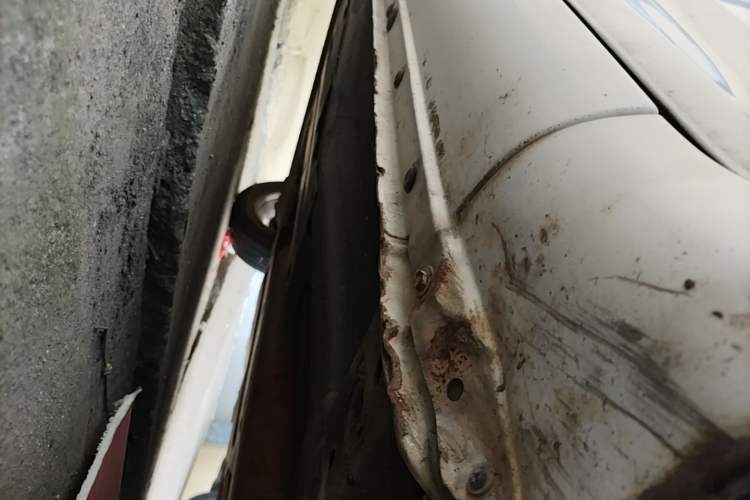 Used MG 3 2017 1.5L Automatic Smart Connect Elite Edition Right Side Sill