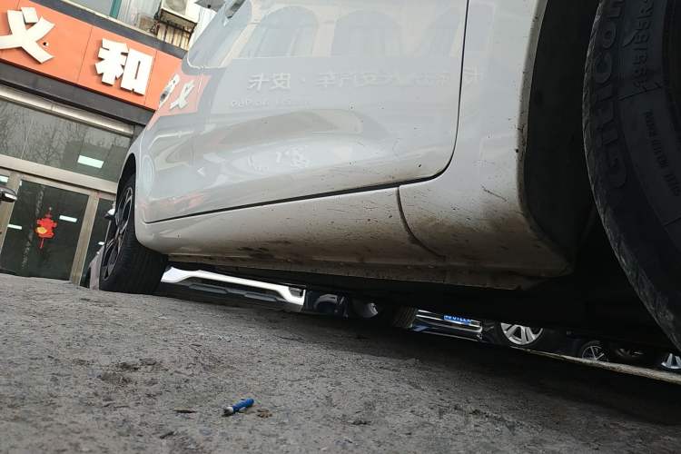 Used MG 3 2017 1.5L Automatic Smart Connect Luxury Edition Right Side Sill
