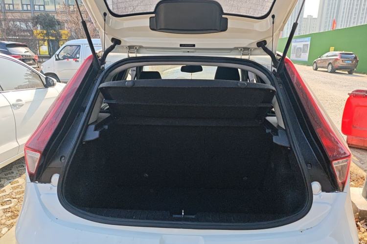 Used MG 3 2017 1.5L Automatic Smart Connect Elite Edition Trunk