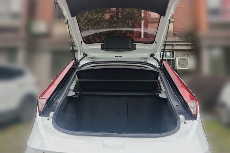 Used MG 3 2017 1.5L Automatic Smart Connect Elite Edition Trunk