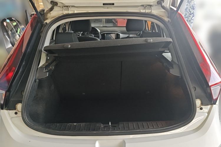 Used MG 3 2017 1.5L Automatic Smart Connect Elite Edition Trunk