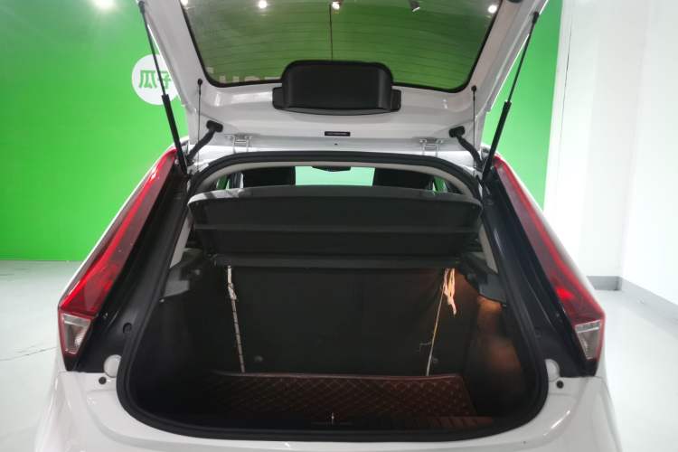 Used MG 3 2017 1.5L Automatic Smart Connect Elite Edition Trunk