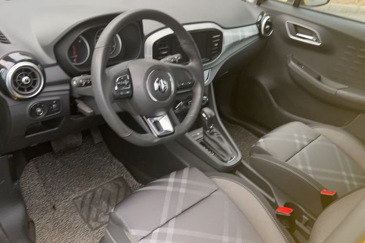 Used MG 3 2017 1.5L Automatic Smart Connect Elite Edition Interior 1