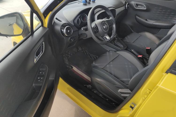 Used MG 3 2017 1.5L Automatic Smart Connect Elite Edition Interior 2