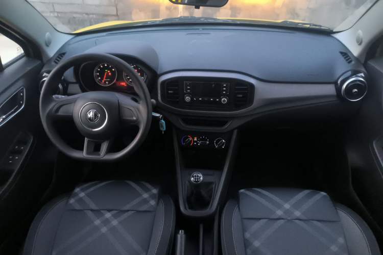 Used MG 3 2017 1.3L Manual Premium Comfort Edition Interior 3