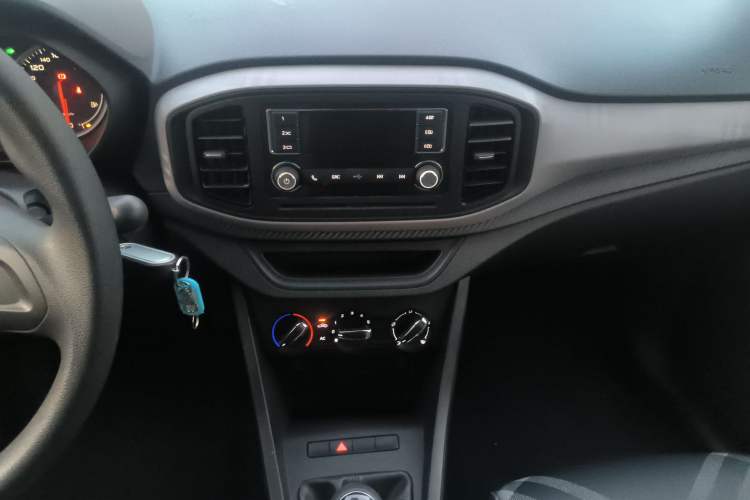 Used MG 3 2017 1.3L Manual Premium Comfort Edition Interior 4