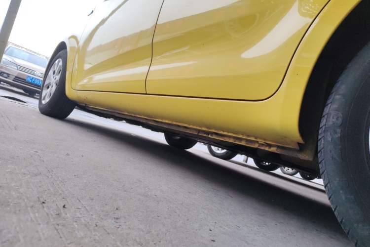 Used MG 3 2017 1.5L Automatic Smart Connect Elite Edition Left Side Sill