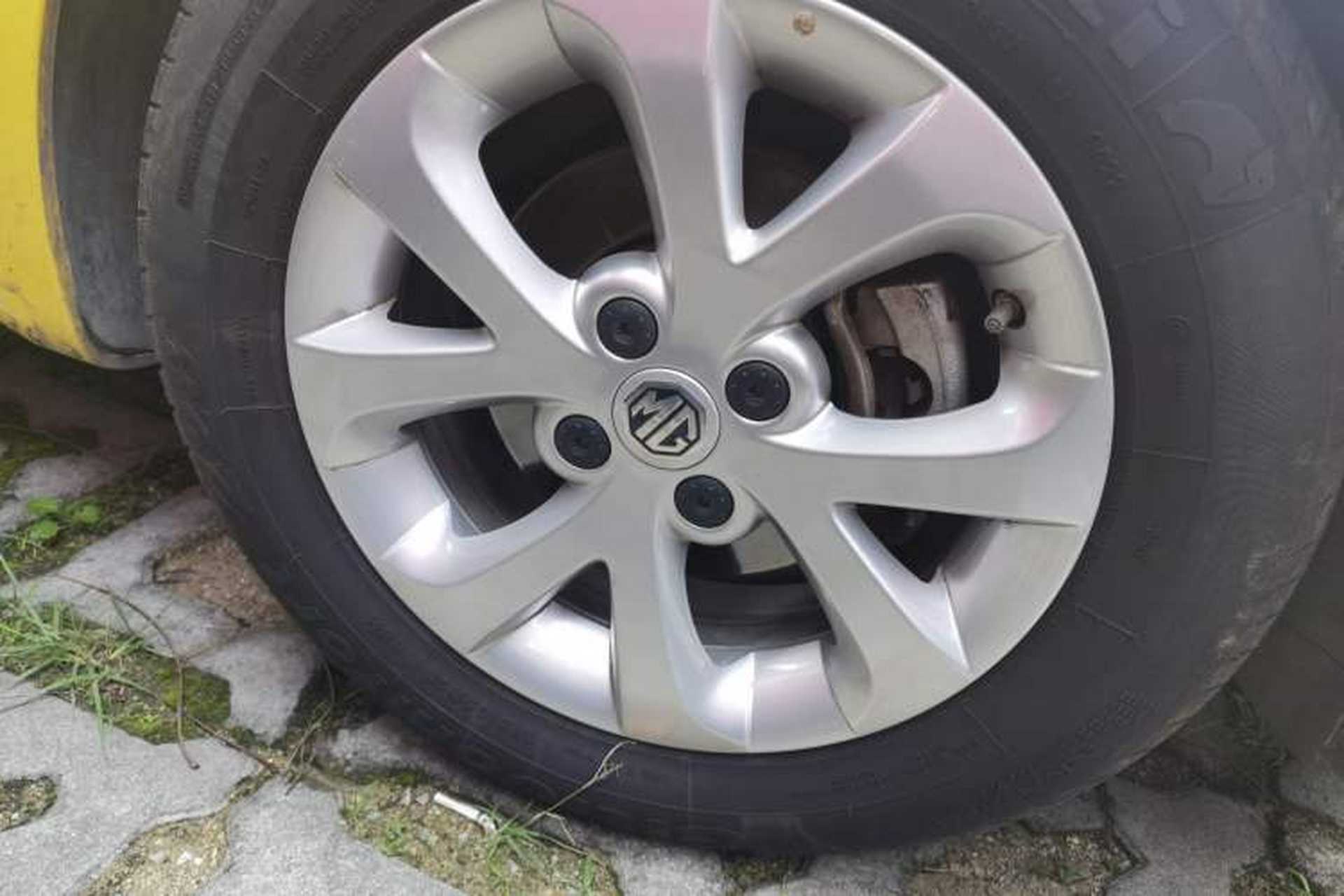 Used MG 3 2017 1.5L Automatic Smart Connect Elite Edition Right Front Wheel Hub