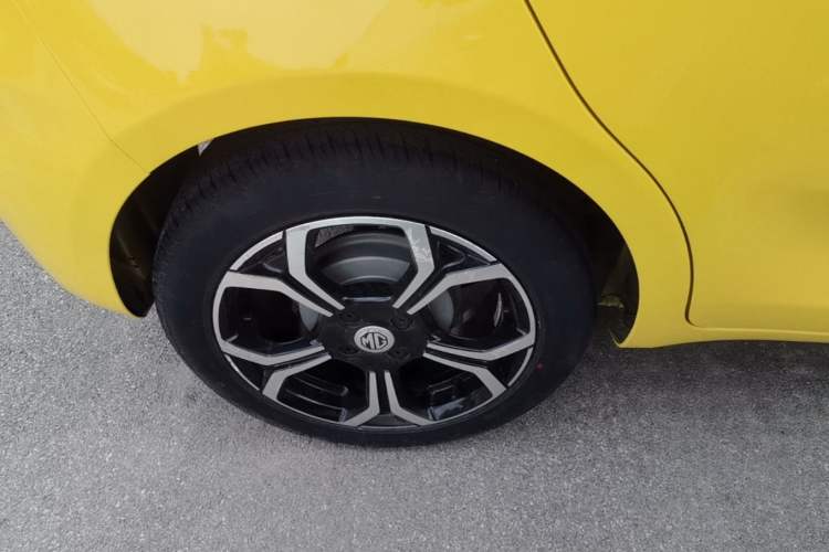 Used MG 3 2017 1.5L Automatic Smart Connect Luxury Edition Right Rear Wheel Hub