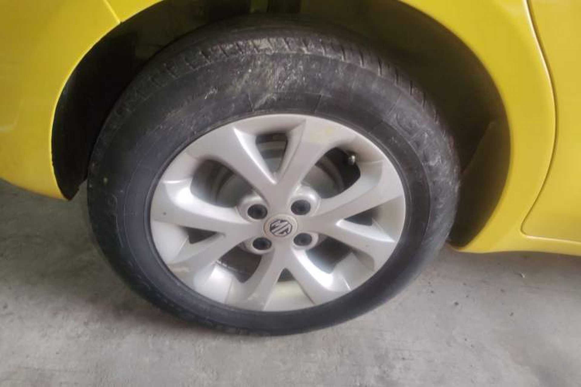 Used MG 3 2017 1.5L Automatic Smart Connect Elite Edition Right Rear Wheel Hub