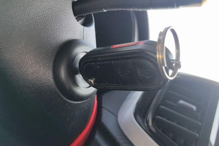 Used MG 3 2017 1.5L Automatic Smart Connect Luxury Edition Vehicle Key