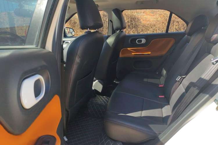 Used MG 3SW 2015 1.5L AMT Elite Model Interior 4