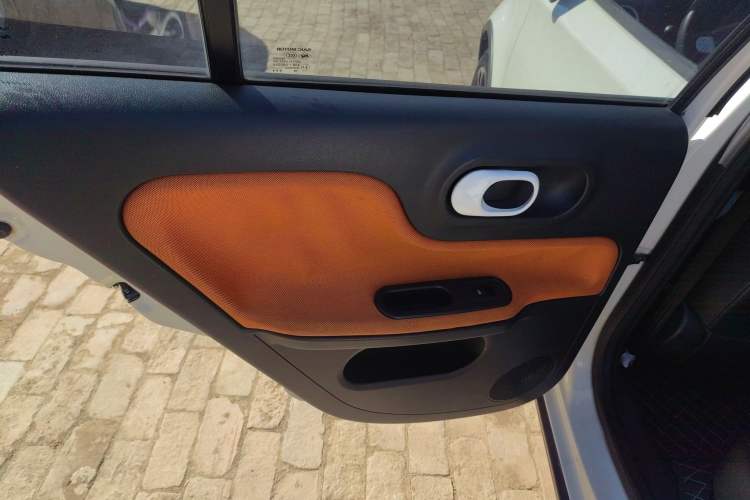 Used MG 3SW 2015 1.5L AMT Elite Model Interior 8