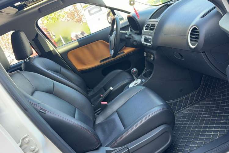 Used MG 3SW 2015 1.5L AMT Elite Model Right Front Seat