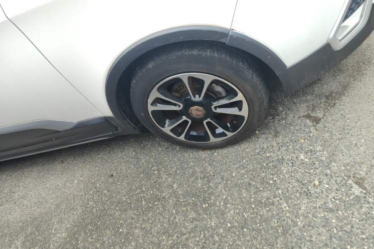 Used MG 3SW 2015 1.5L AMT Elite Model Right Front Wheel Hub