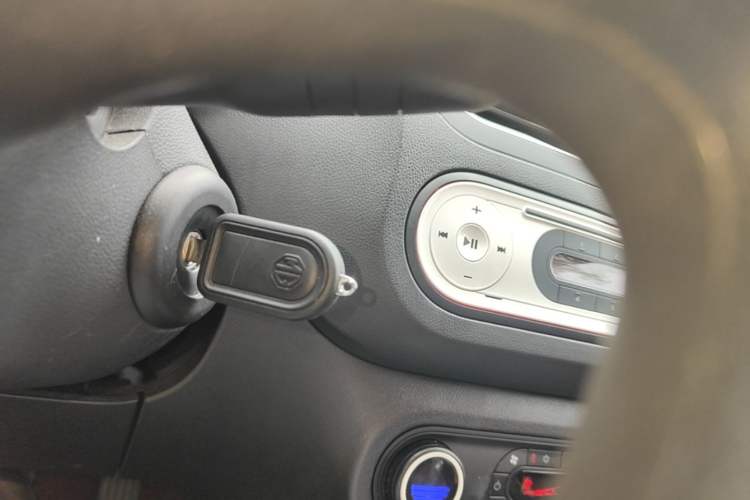 Used MG 3SW 2015 1.5L AMT Elite Model Vehicle Key