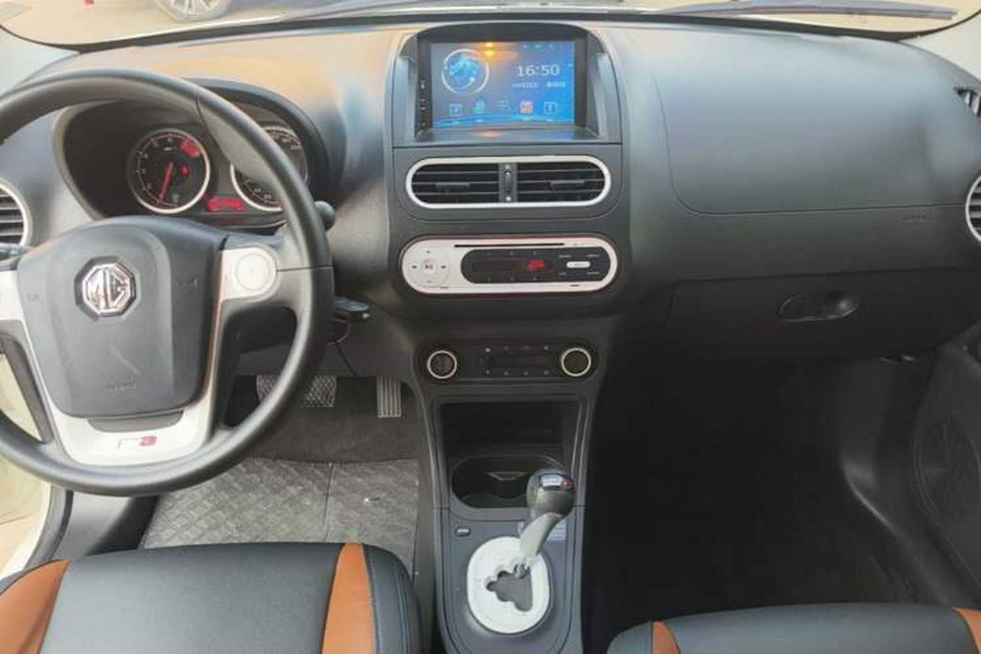 Used MG 3SW 2015 1.5L AMT Elite Model Audio And AC Panel