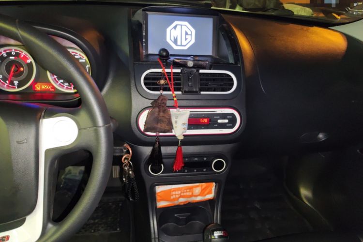 Used MG 3SW 2015 1.5L AMT Elite Model Audio And AC Panel